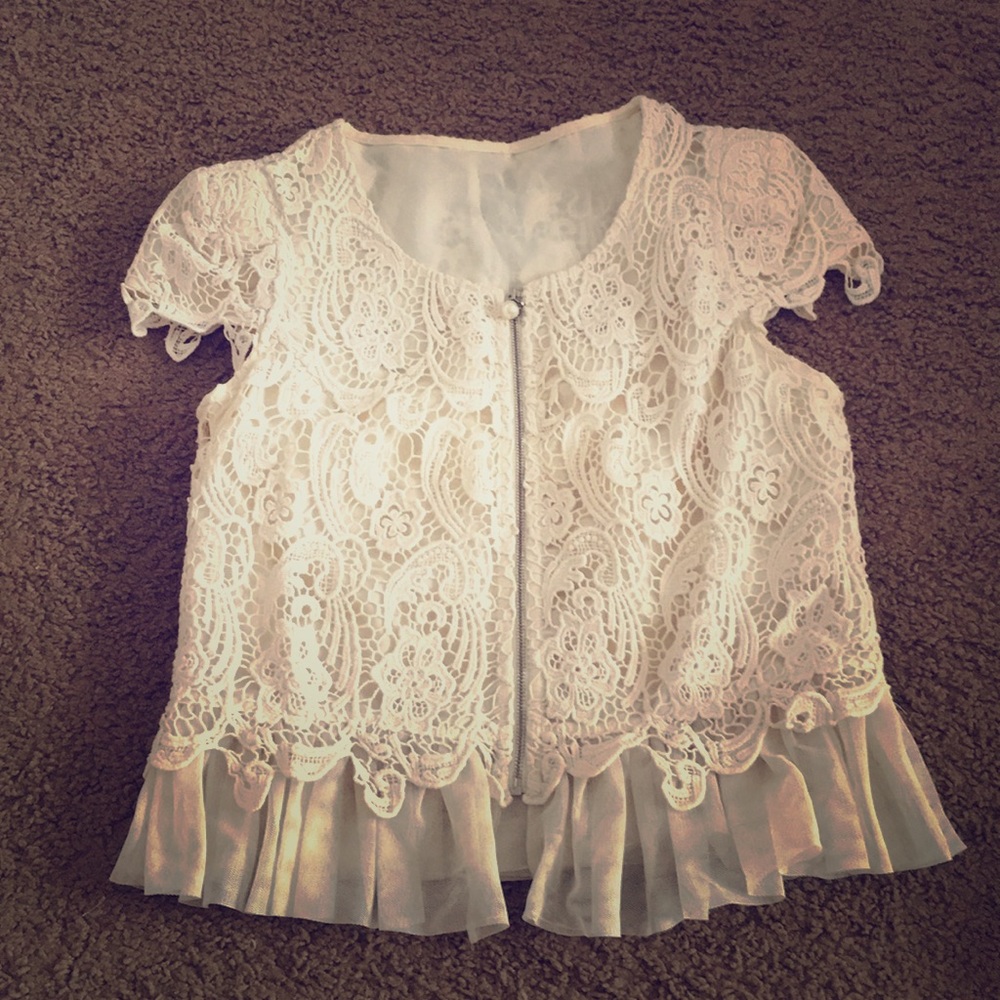 Elegant lace top